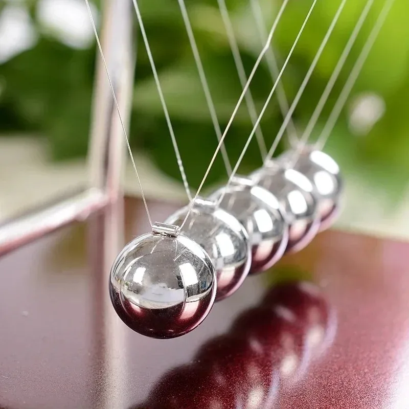 Newton Cradle Large - Berceau de Newton en acier avec